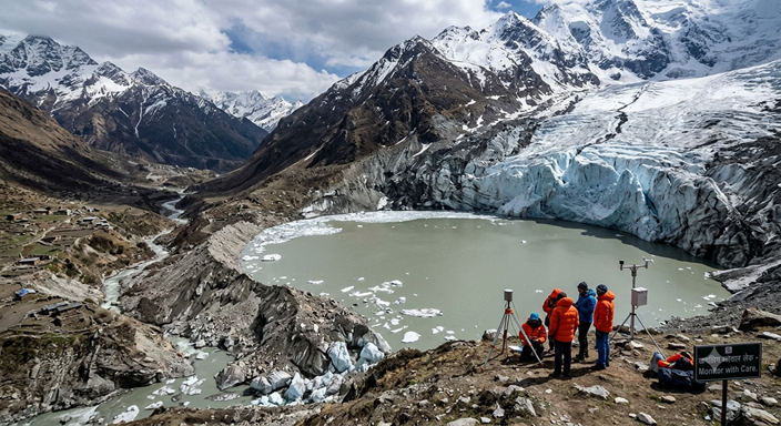 Khatling Glacier Lake Threat: वैज्ञानिकों की चेतावनी, खतलिंग ग्लेशियर झील से उत्तराखंड पर मंडराया खतरा